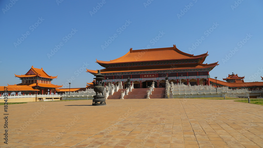 Fototapeta premium Templo Nan Hua, Bronkhorstspruit, Sudáfrica