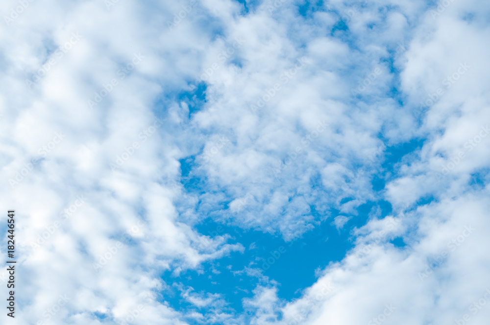 Obraz premium Clouds and blue sky.