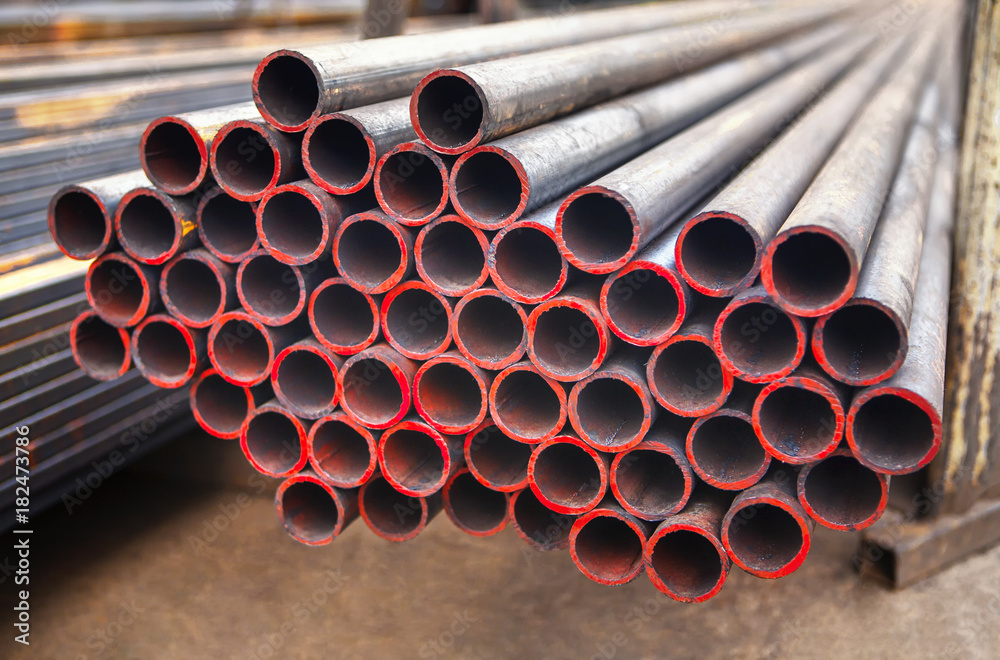 Metal pipes of same diameters Metal pipes of same diameters
