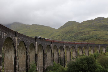 Keuken achterwand Glenfinnanviaduct Stenen bogen van Glenfinnan viaduct  © Thomas