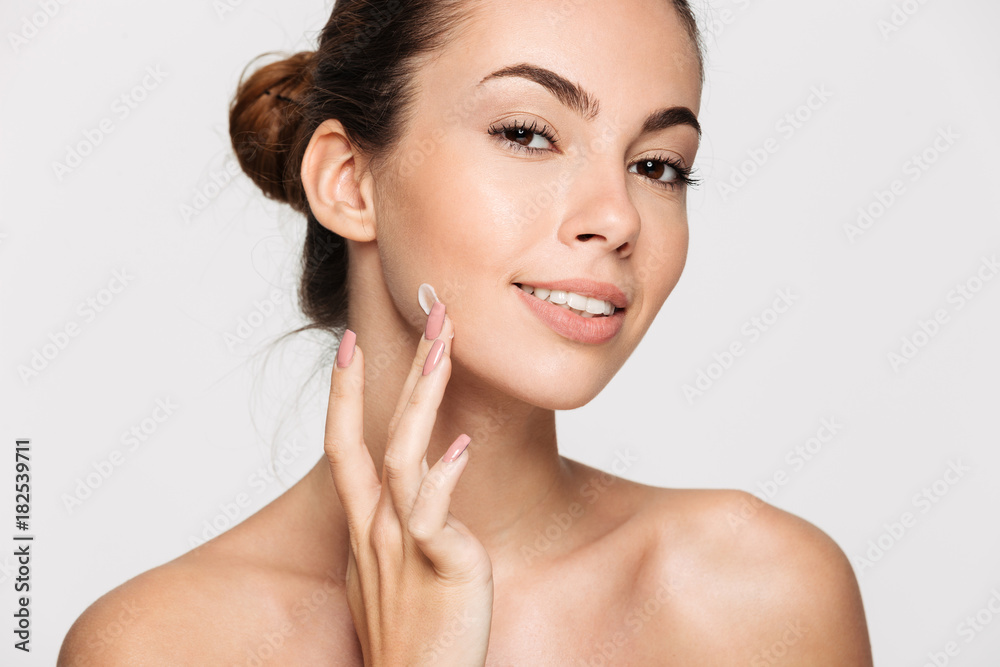 Obraz premium Close up beauty portrait of a beautiful half naked woman