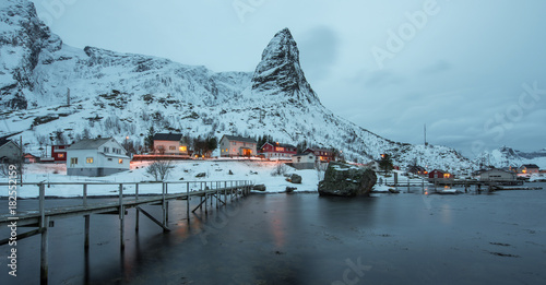 Fisherman's village, Lofoten © forcdan