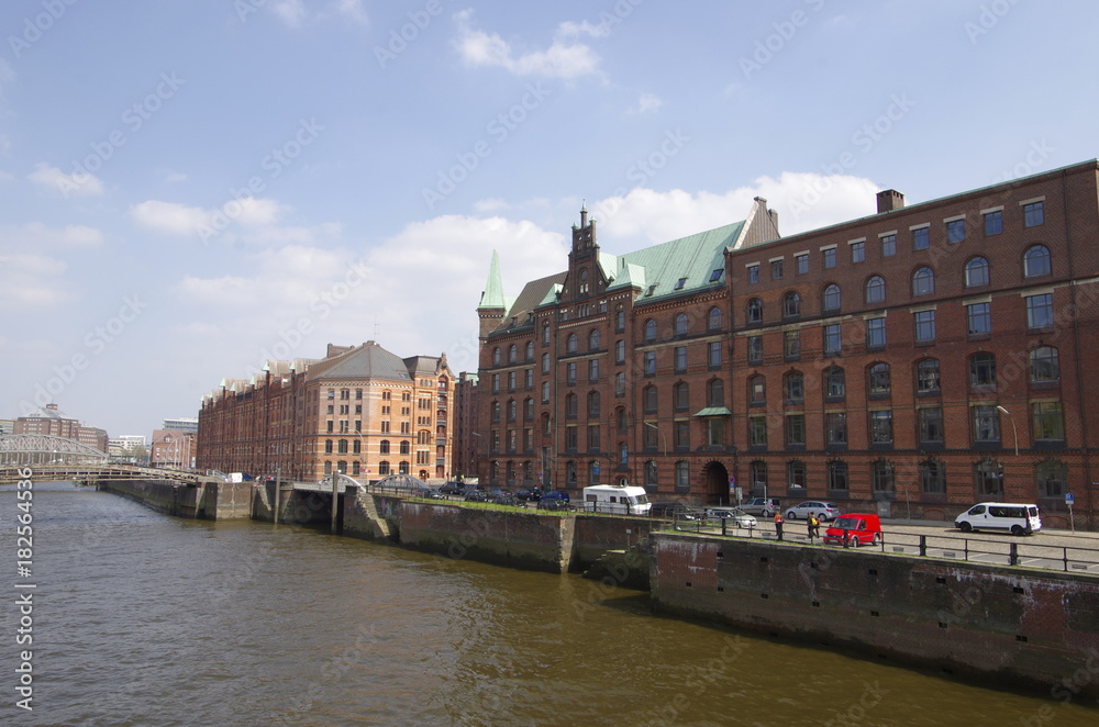 Naklejka premium Speicherstadt 倉庫街