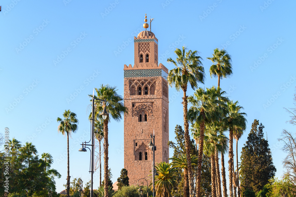 Fototapeta premium koutoubia minaret at marrakech, morocco