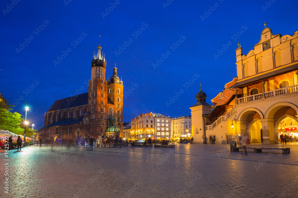 St. Mary Basilica and the Krakow Cloth Hall at night, Poland