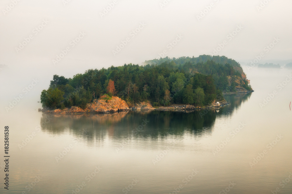Fototapeta premium Island. foggy morning on the islands