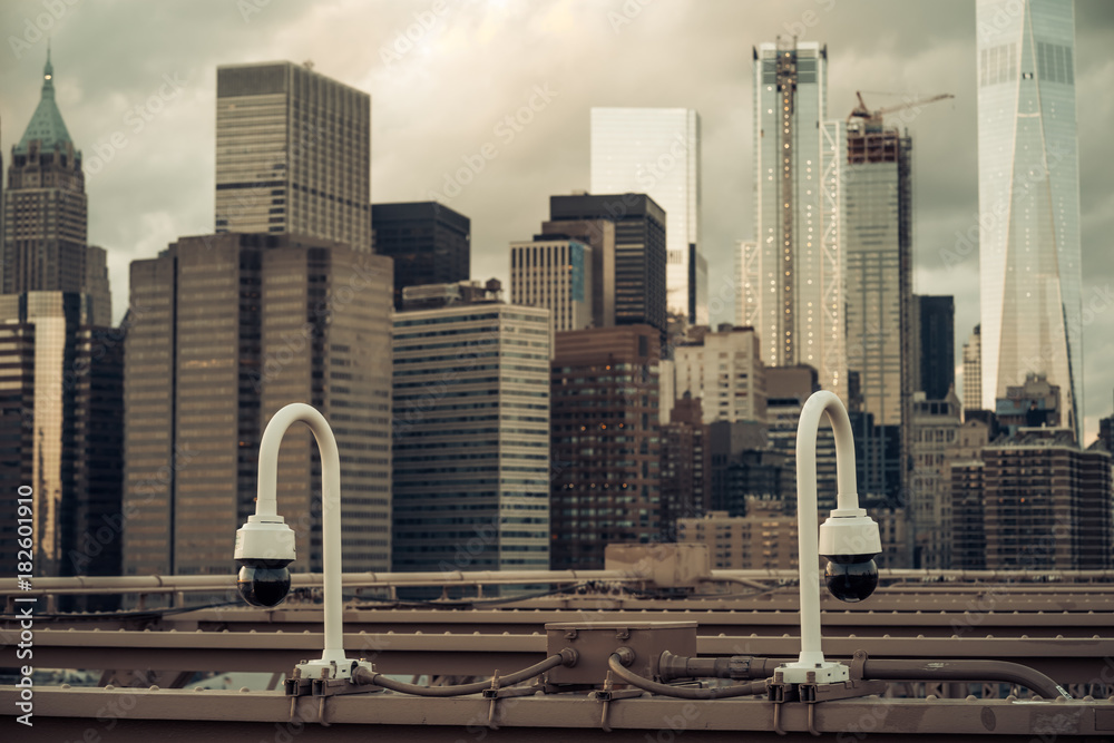 Naklejka premium New York City - surveillance circulation