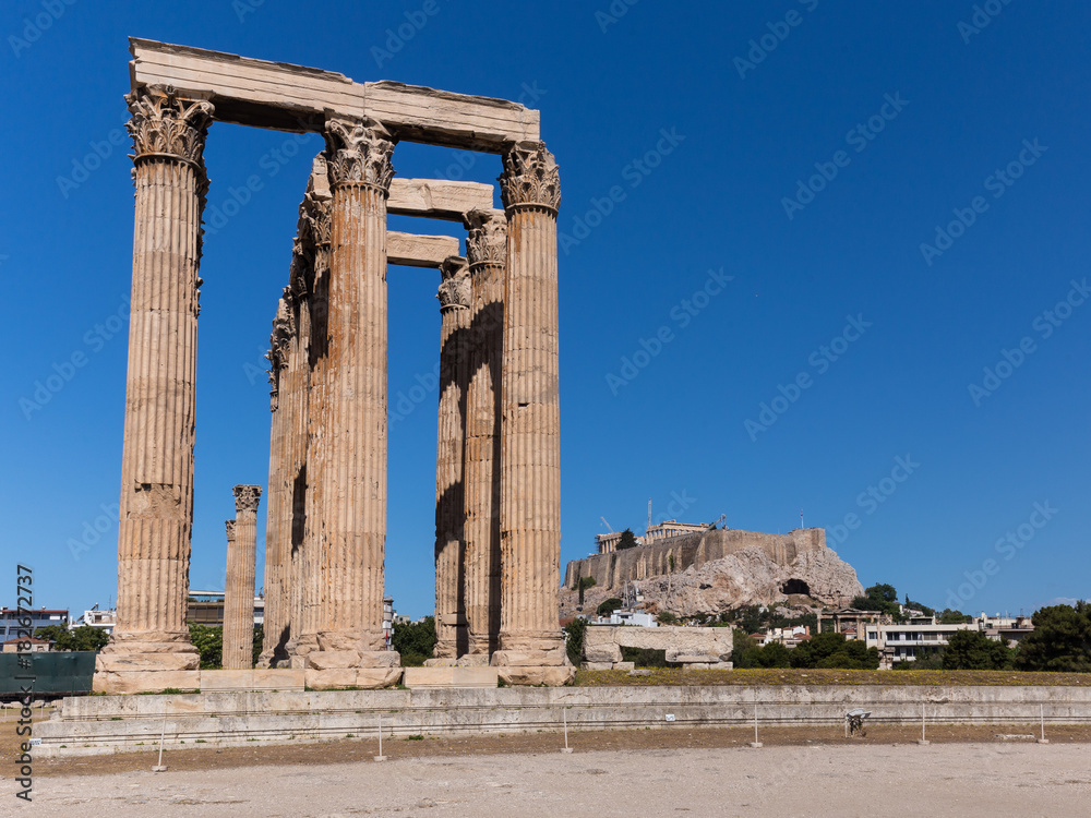 Olympieion, Hintergrund Akropolis