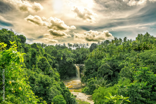 Fotografie majestic waterfall and magical landscape in bali. indonesia