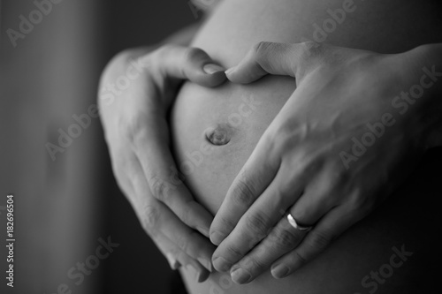 Pregnancy, heart © Gheorghe