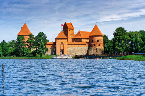 Wasserburg Trakai am Galvė See in Litauen