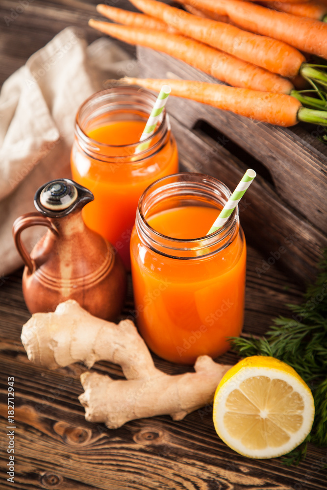 Fresh organic carrot juice Fresh organic carrot juice