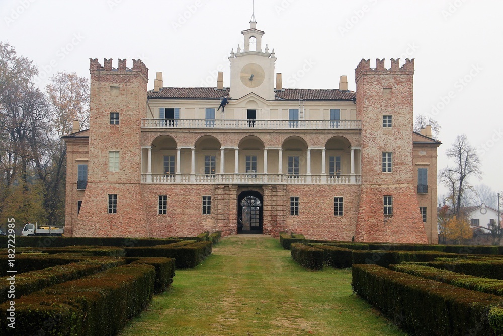 San Giovanni in Croce, Villa Medici del Vascello