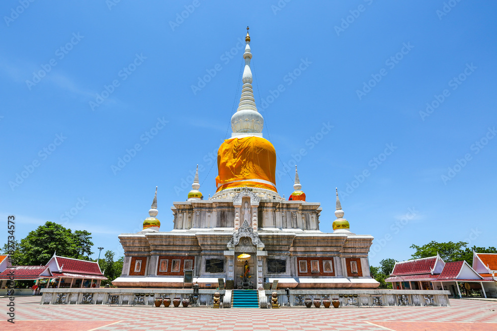 Na Dun pagoda at Maha Sarakham in Thailand