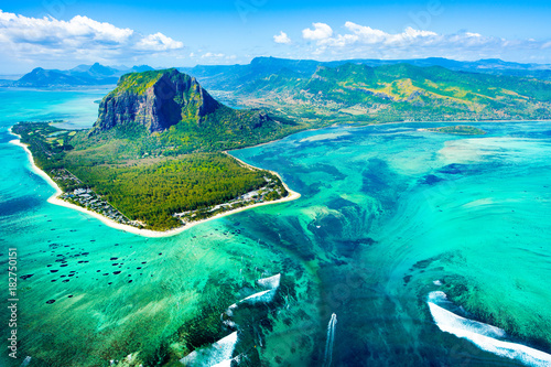 Wallpaper Mural Aerial view of Mauritius island reef