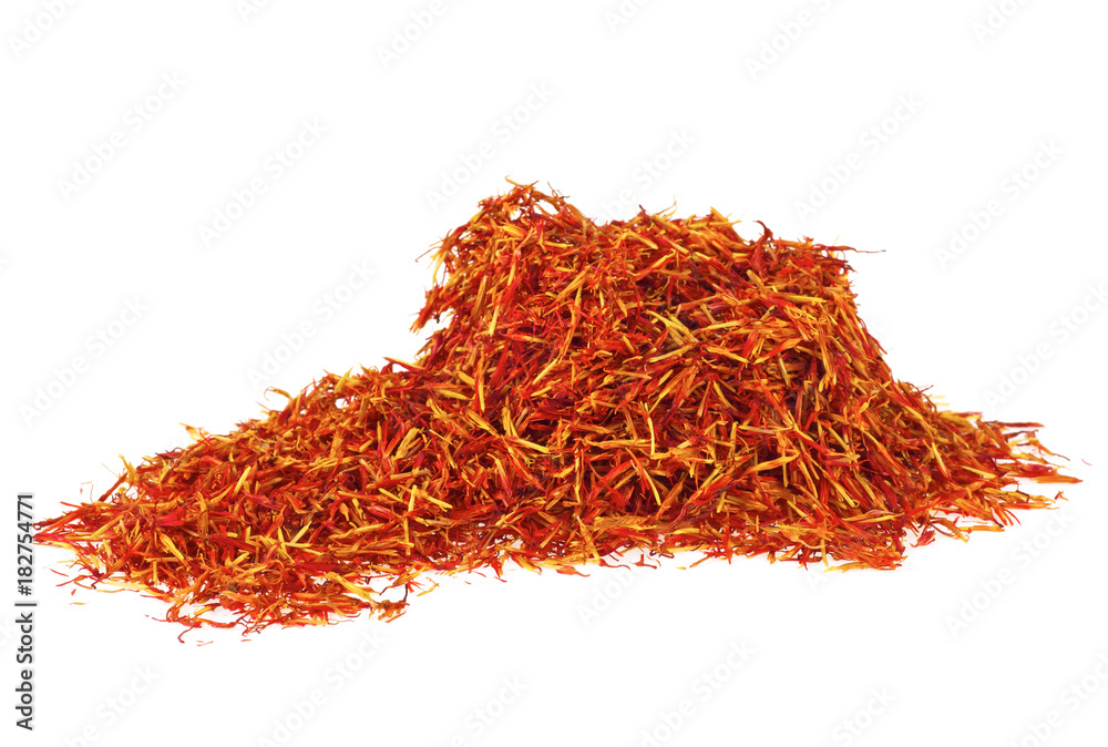 Naklejka premium Dried saffron spice isolated on a white background