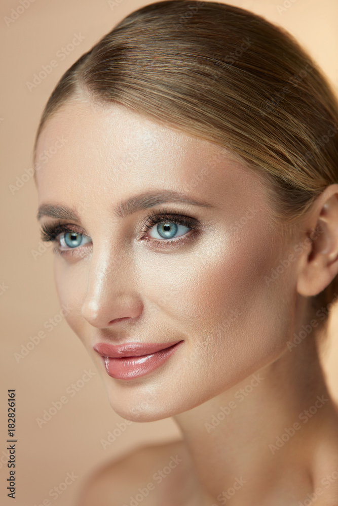 Makeup Beauty Face. Closeup Female With Natural Glamour Makeup