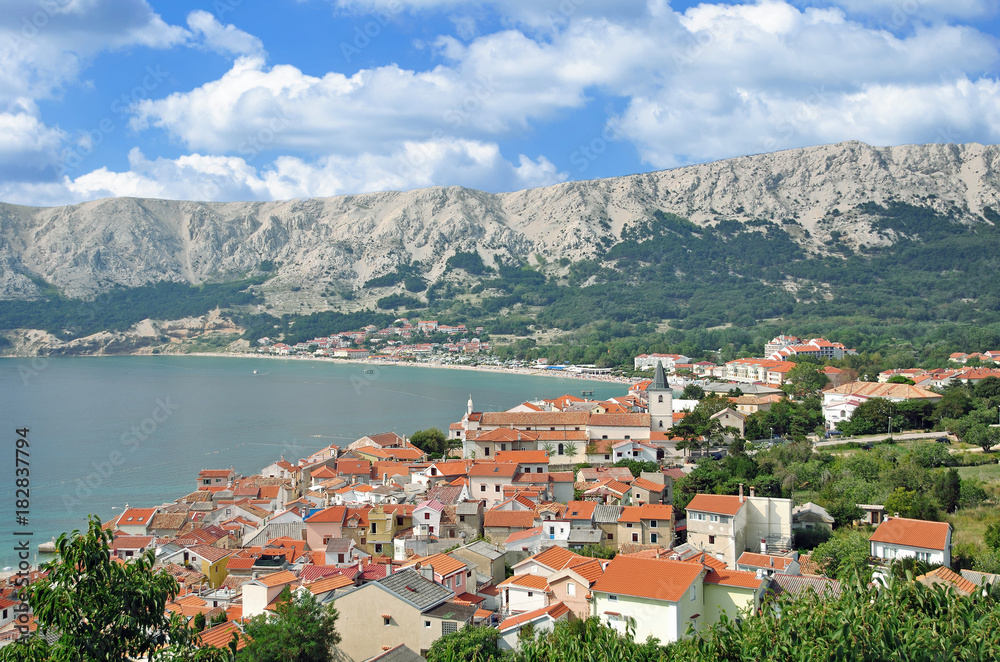 Blick auf den Urlaubsort Baska auf der Insel Krk,Adria,Kvarner Bucht,Kroatien