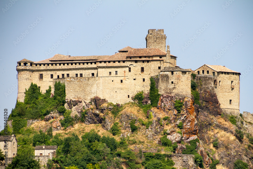 Bardi, Il castello dei Landi 