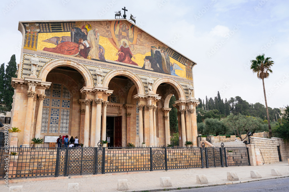 Fototapeta premium The church of All Nations on Olive Mountain in Jerusalem