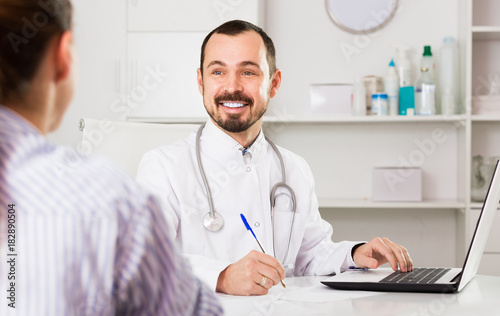 Man doctor consultation client
