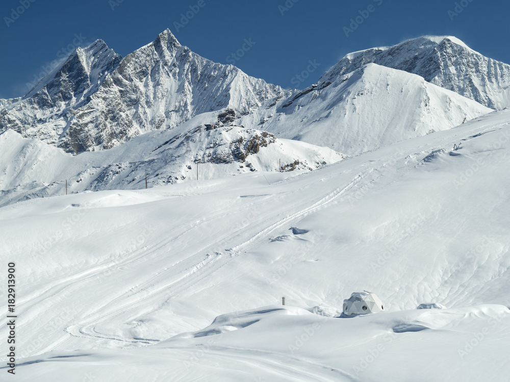 Obraz premium winter in mountains in Switzerland
