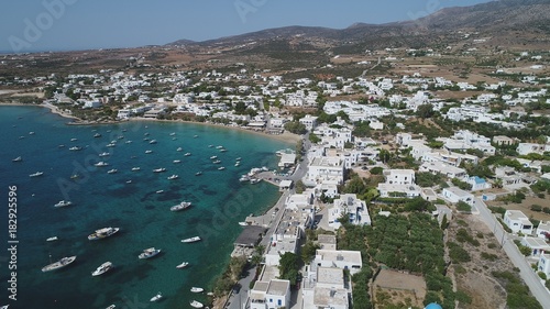 Grèce Cyclades île de Paros Village de Lefkes photo