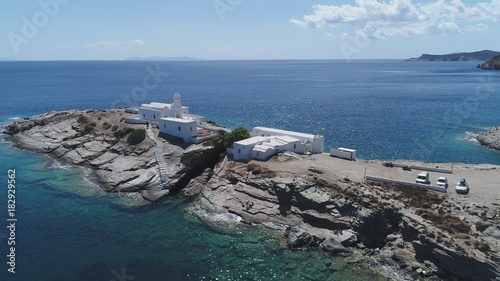 Grèce Cyclades île de Sifnos Faros vue du ciel