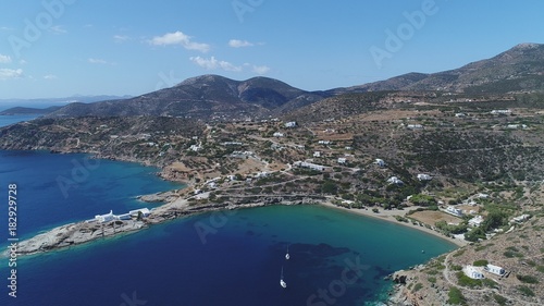 Grèce Cyclades île de Sifnos Faros vue du ciel