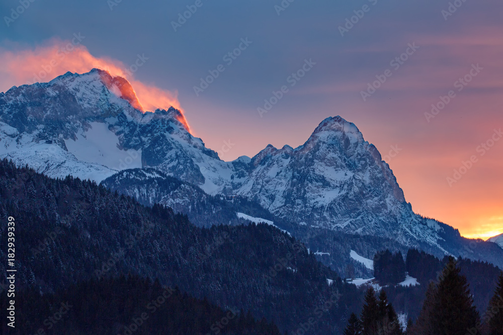 Alpenglühen auf der Zugspitze