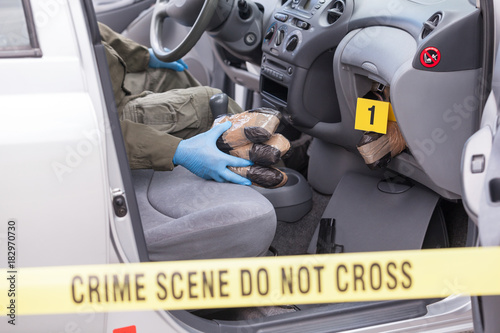 Tableau sur toile Crime scene: drug smuggling