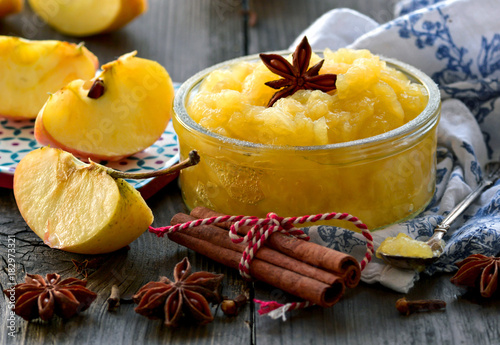 Traditional organic apple sauce