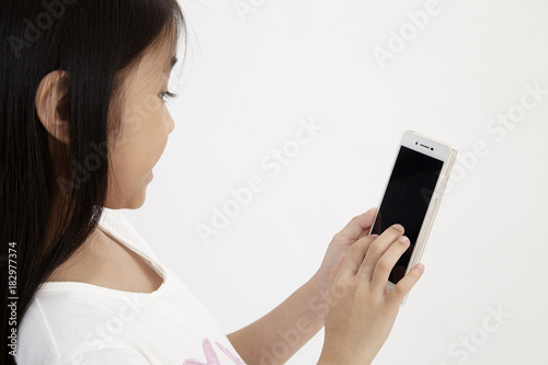 kid with phone