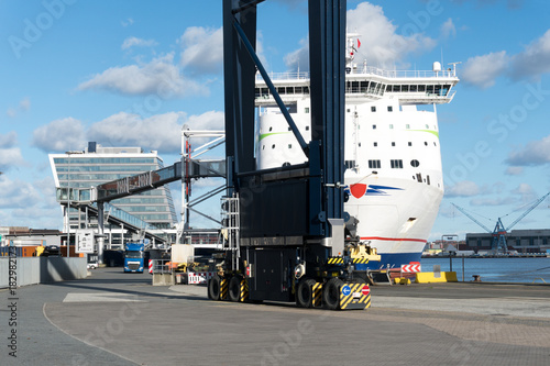 Die Stena Germanica in Kiel am Pier photo