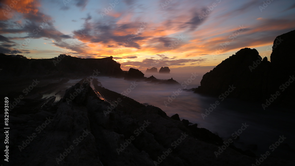 Atardecer en la Playa de la Arnía, Cantabria