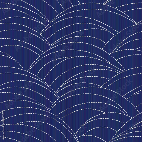 Traditional japanese needlework with waves. Seamless pattern. Sashiko with waves. Abstract backdrop. Sashiko motif. Quilting texture. For background, texture or decoration.