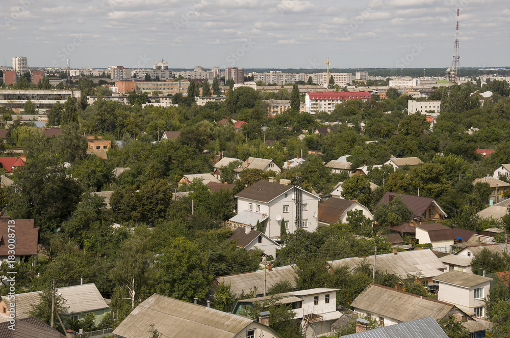 Obraz premium Chernigov, Ukraine. August 15, 2017. Small buildings and streets. View from the top high