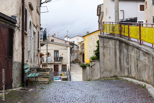 Fototapeta Naklejka Na Ścianę i Meble -  Between the streets of the small village Castel di Sangro, Abruzzo, Italy. October 13, 2017