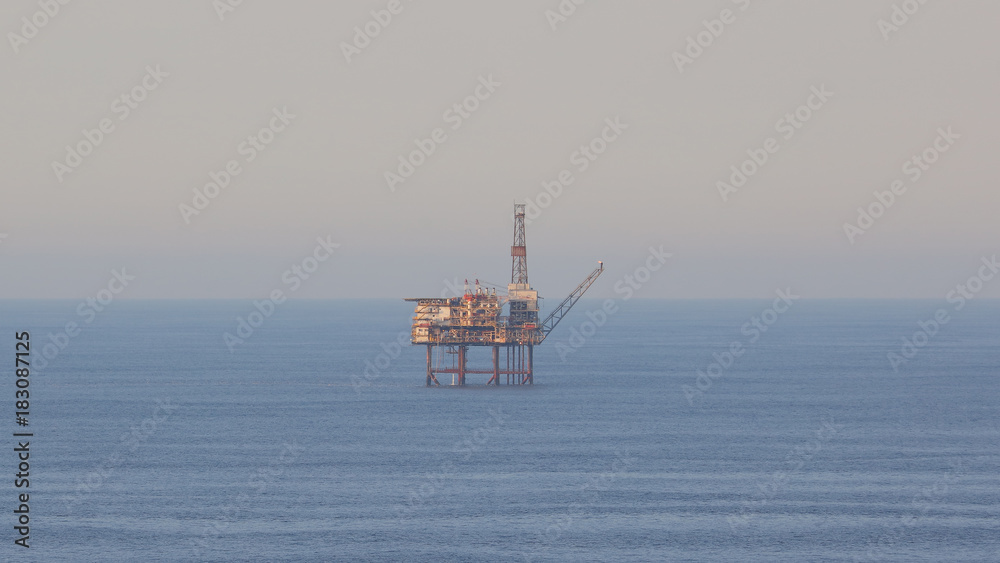 Plataforma petrolífera La Gaviota, País Vasco, Mar Cantábrico