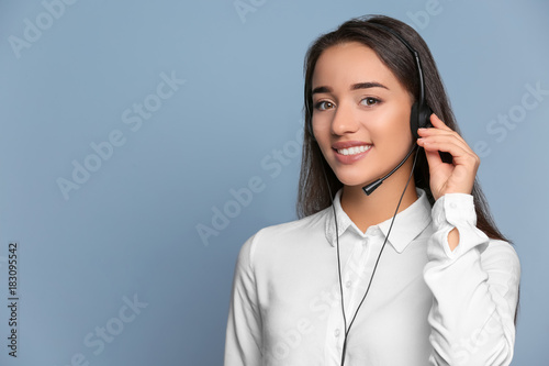 Female consulting manager w...