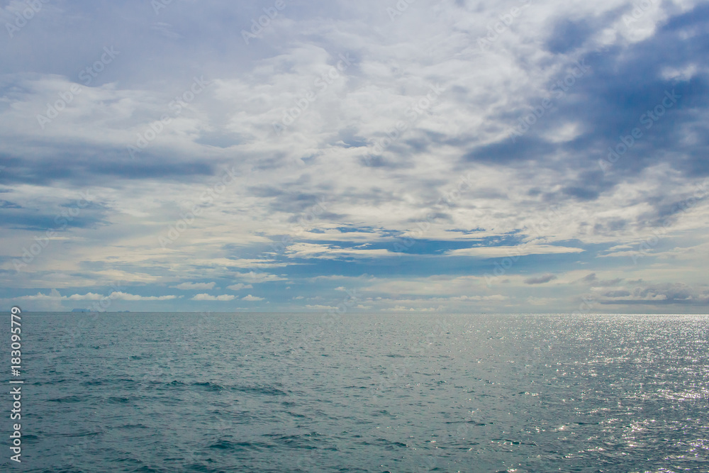 Obraz premium sea and sky