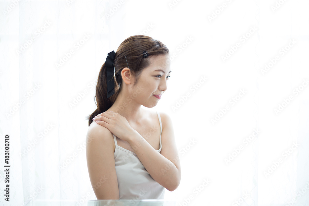 若い女性 若い女性