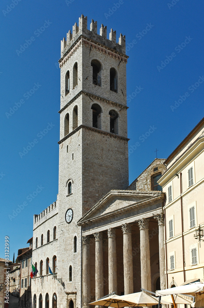 Assisi, la chiesa di Santa Maria sopra Minerva