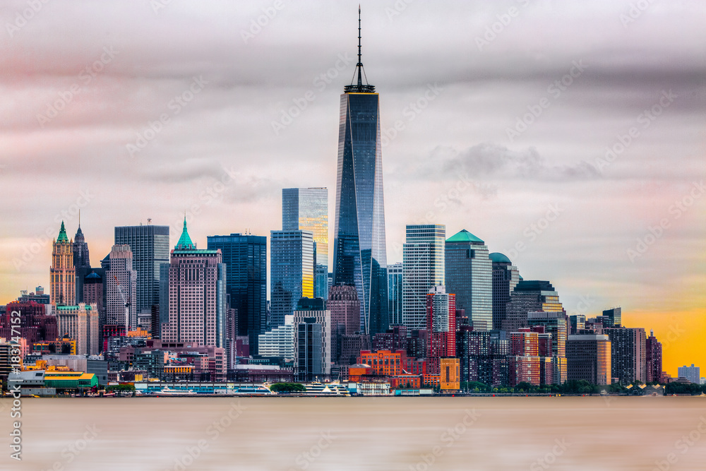 1WTC Freedom Tower. NYC skyline