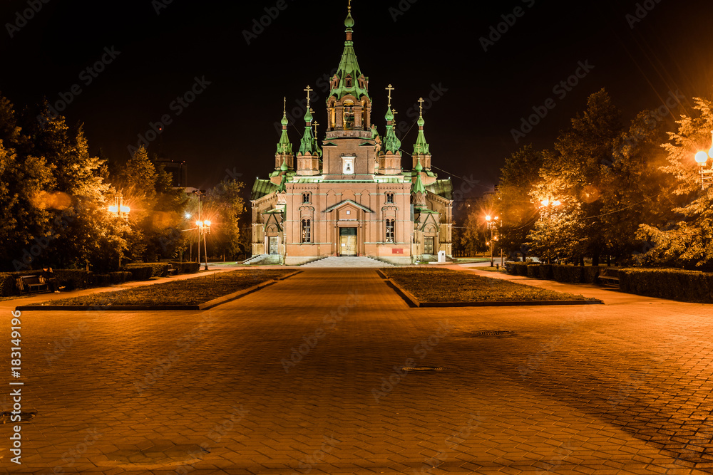Fototapeta premium Chelyabinsk temple of Alexander Nevsky in the square 