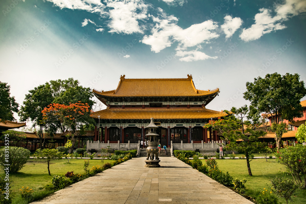Obraz premium chinese temple buddhist in lumbini. nepal