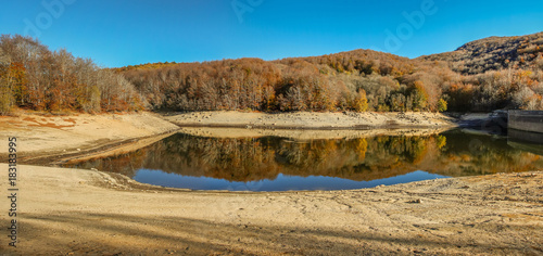 The mountain is taking color during the Autumn