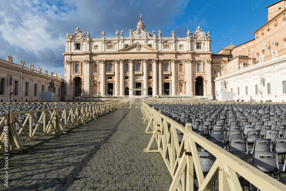 Fototapeta premium Detail of the Palace of the Vatican,
