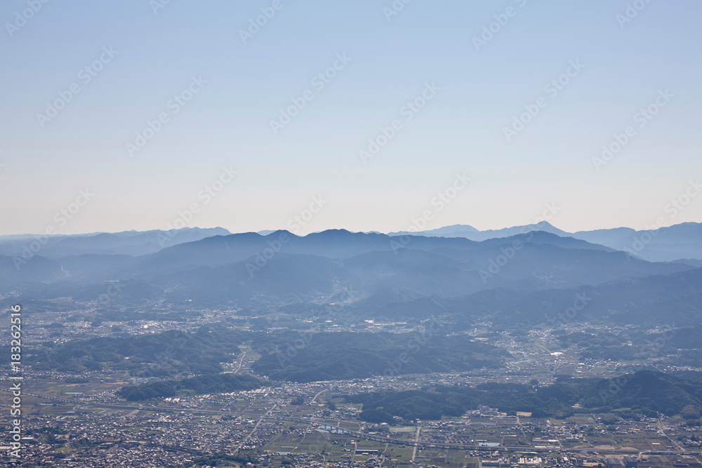 葛城山から望む奈良県御所市