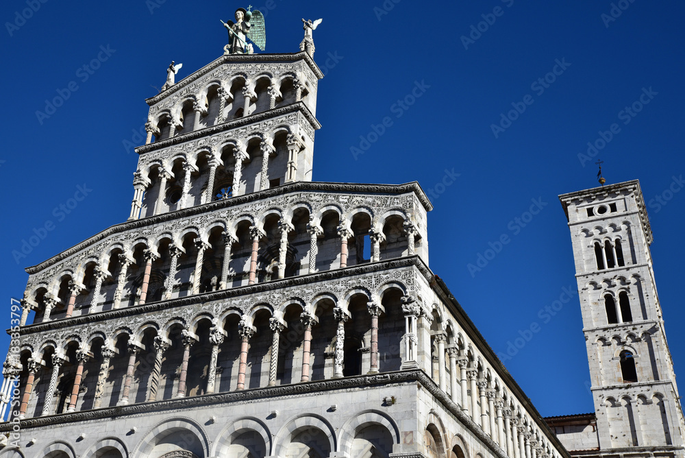 Eglise San Michele de Lucca en Toscane, Italie